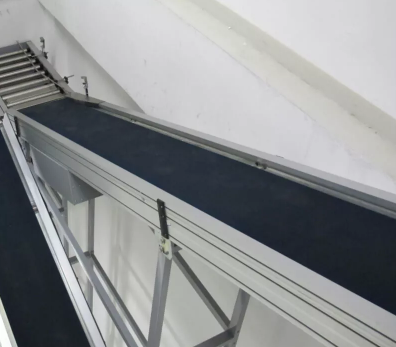 Schr&auml;gbandf&ouml;rderer